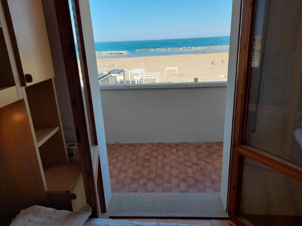 Appartamento Vista Mare Viserbella, Vicissimo Alla Fiera Rimini Kültér fotó